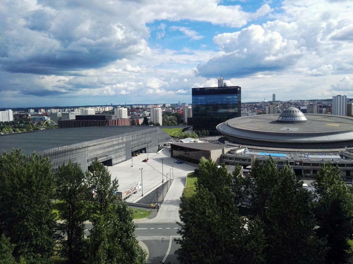 Ktw Spodek Apartment Katowice Bagian luar foto