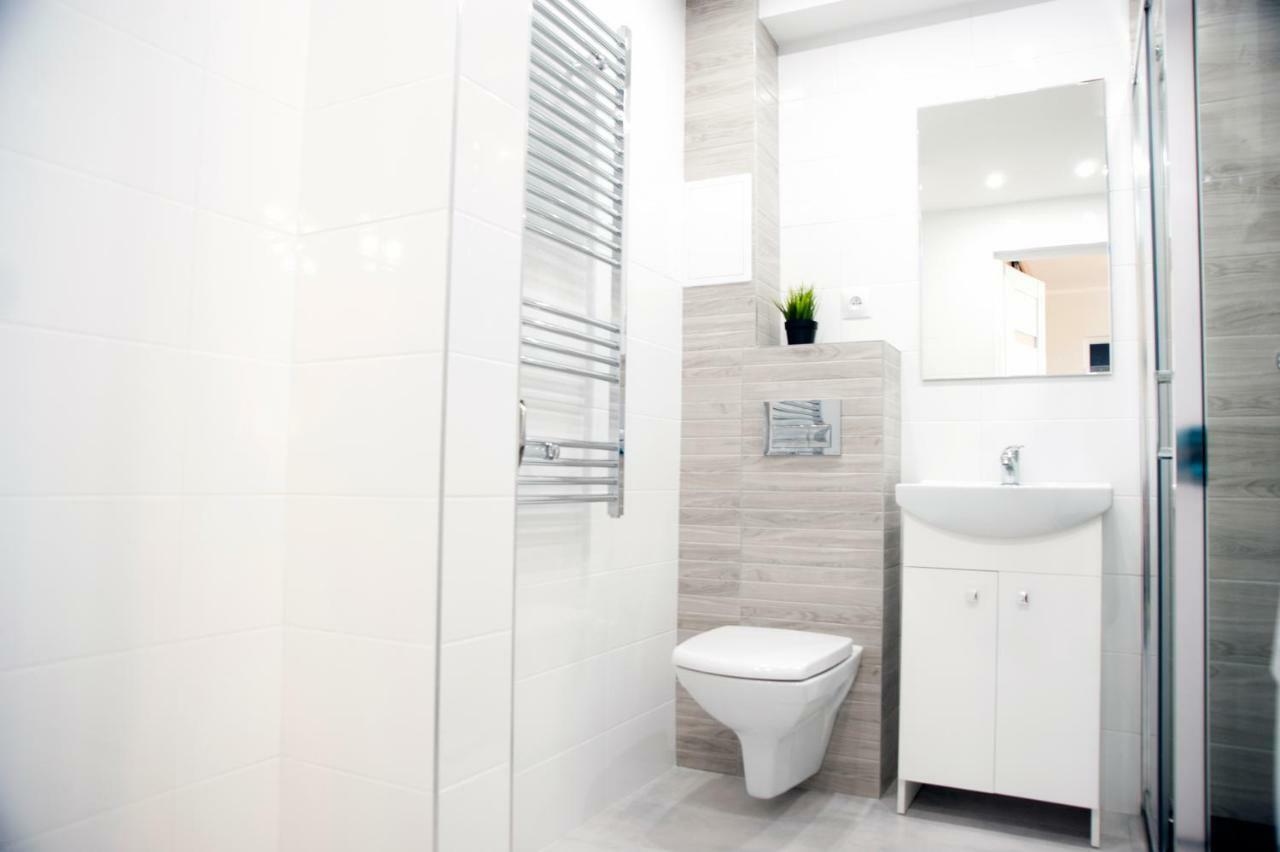 Ktw Spodek Apartment Katowice Bagian luar foto